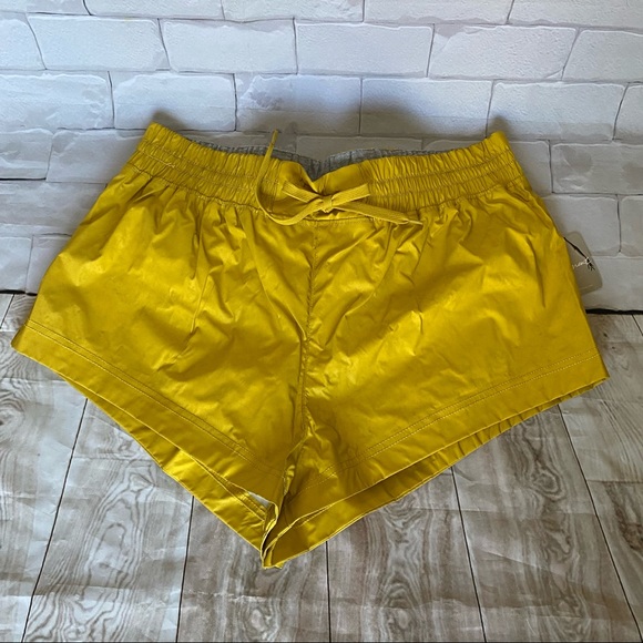 Free People movement moonlight yellow reflective shorts size small - Picture 3 of 15
